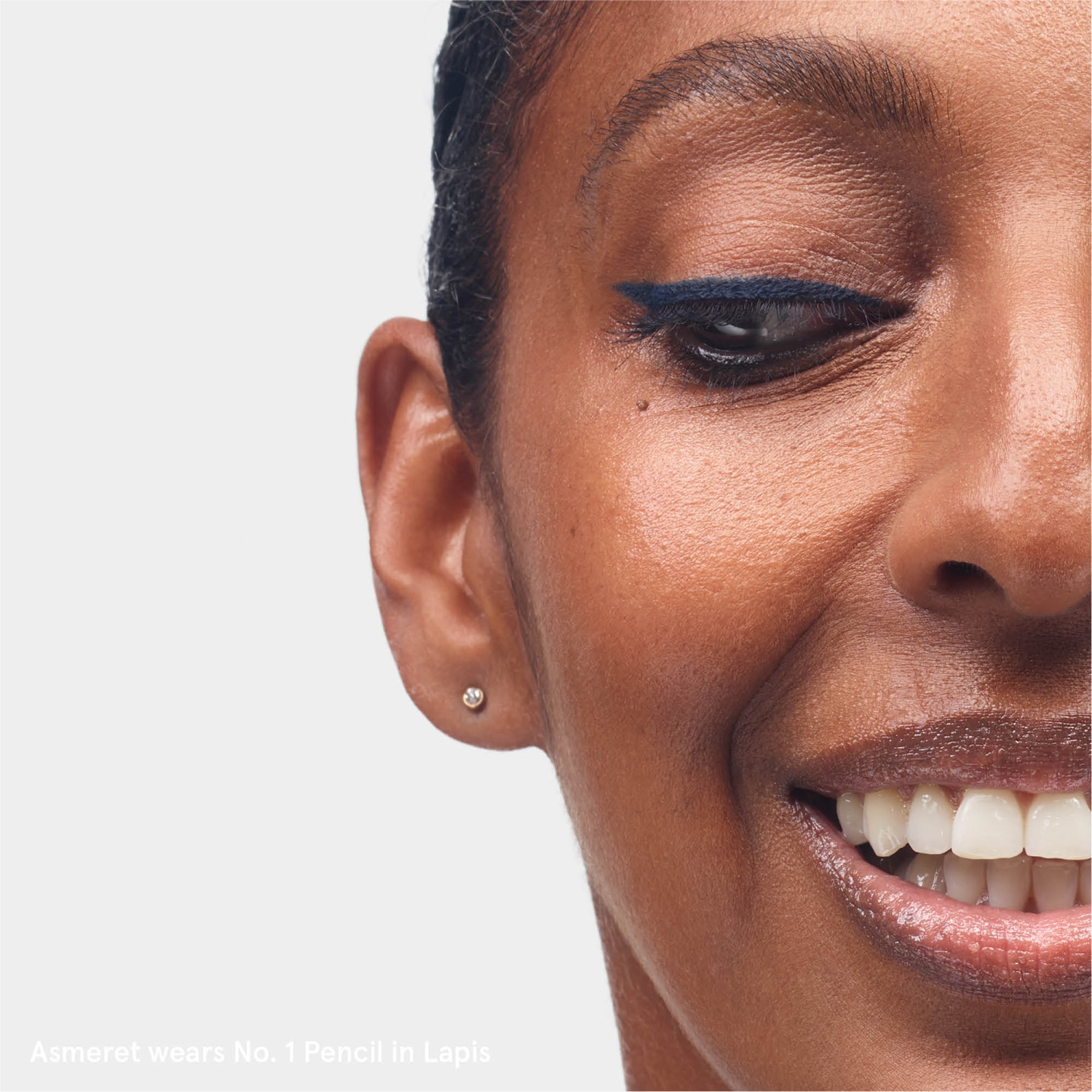 NO 1. PENCIL CREAMY LONG-WEARING EYELINER (DELINEADOR PARA OJOS DE LARGA DURACIÓN)